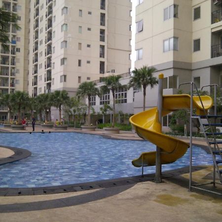 Great Location 2Br Maple Park Sunter Apartment By Travelio Jakarta Exterior photo